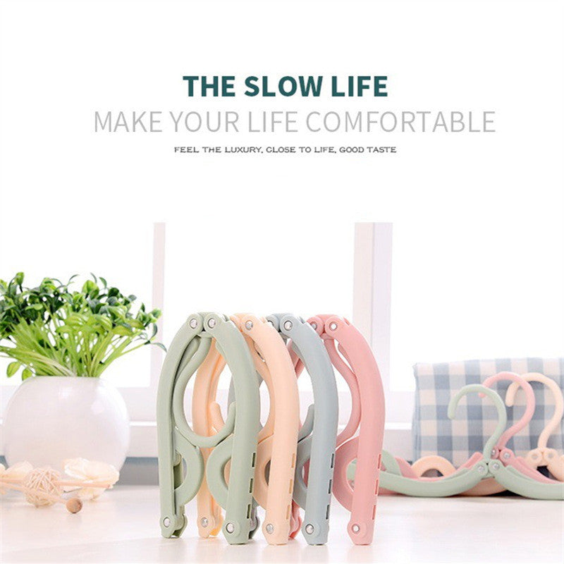 Folding Travel Hanger – Compact Portable Clothes Hanger