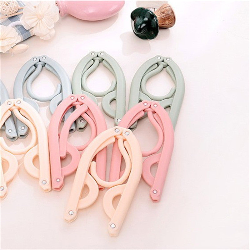 Folding Travel Hanger – Compact Portable Clothes Hanger