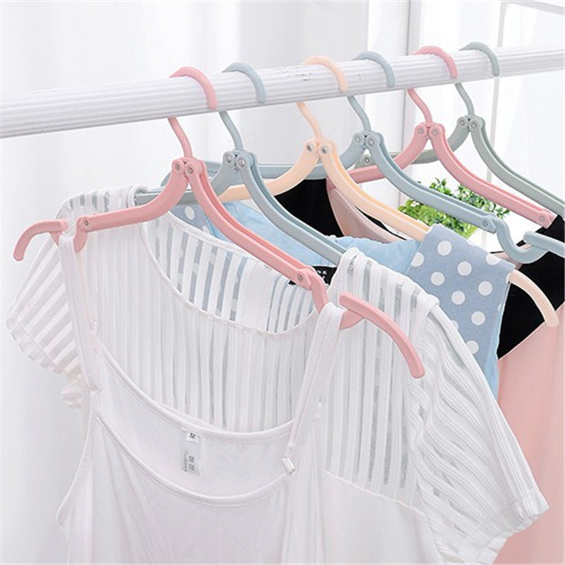 Folding Travel Hanger – Compact Portable Clothes Hanger